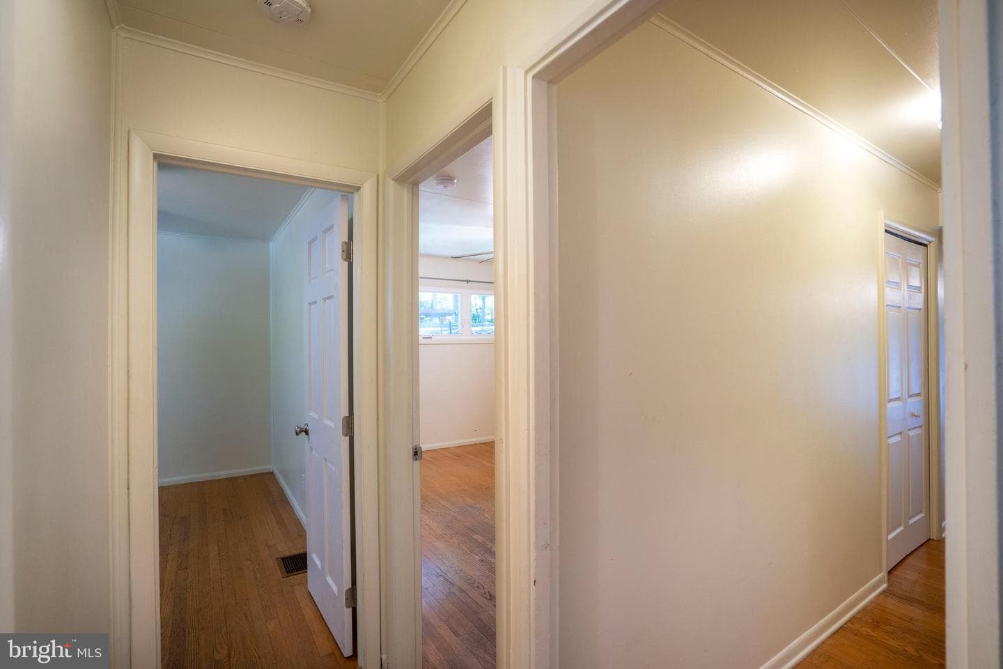 936 Taylor Street photo 26