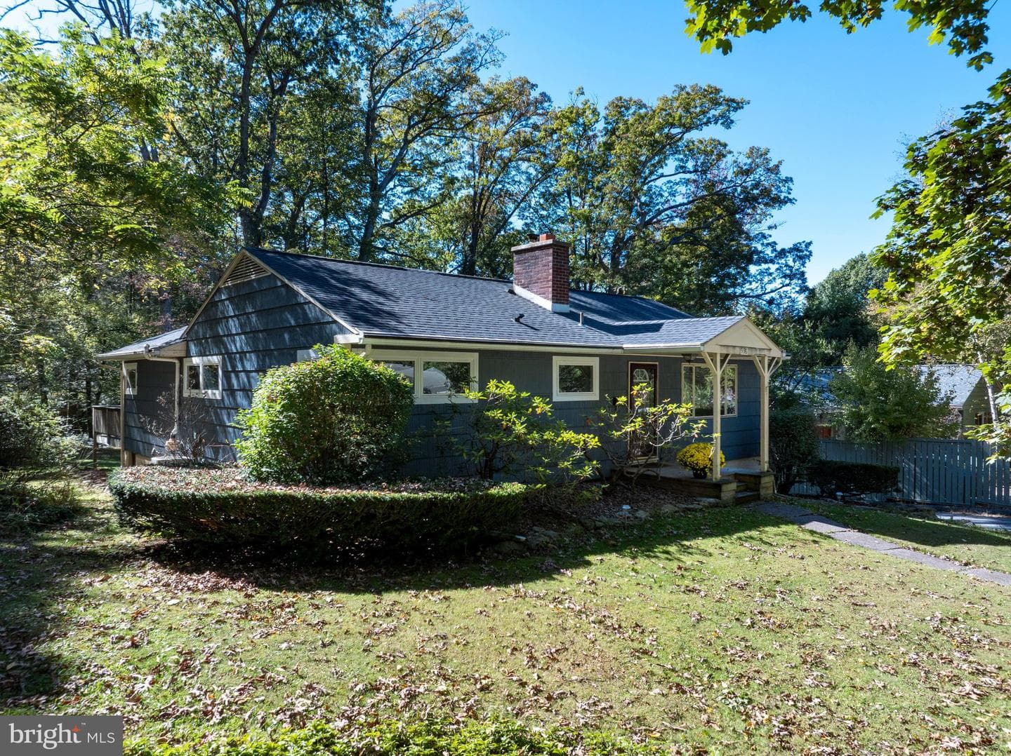 936 Taylor Street photo 3