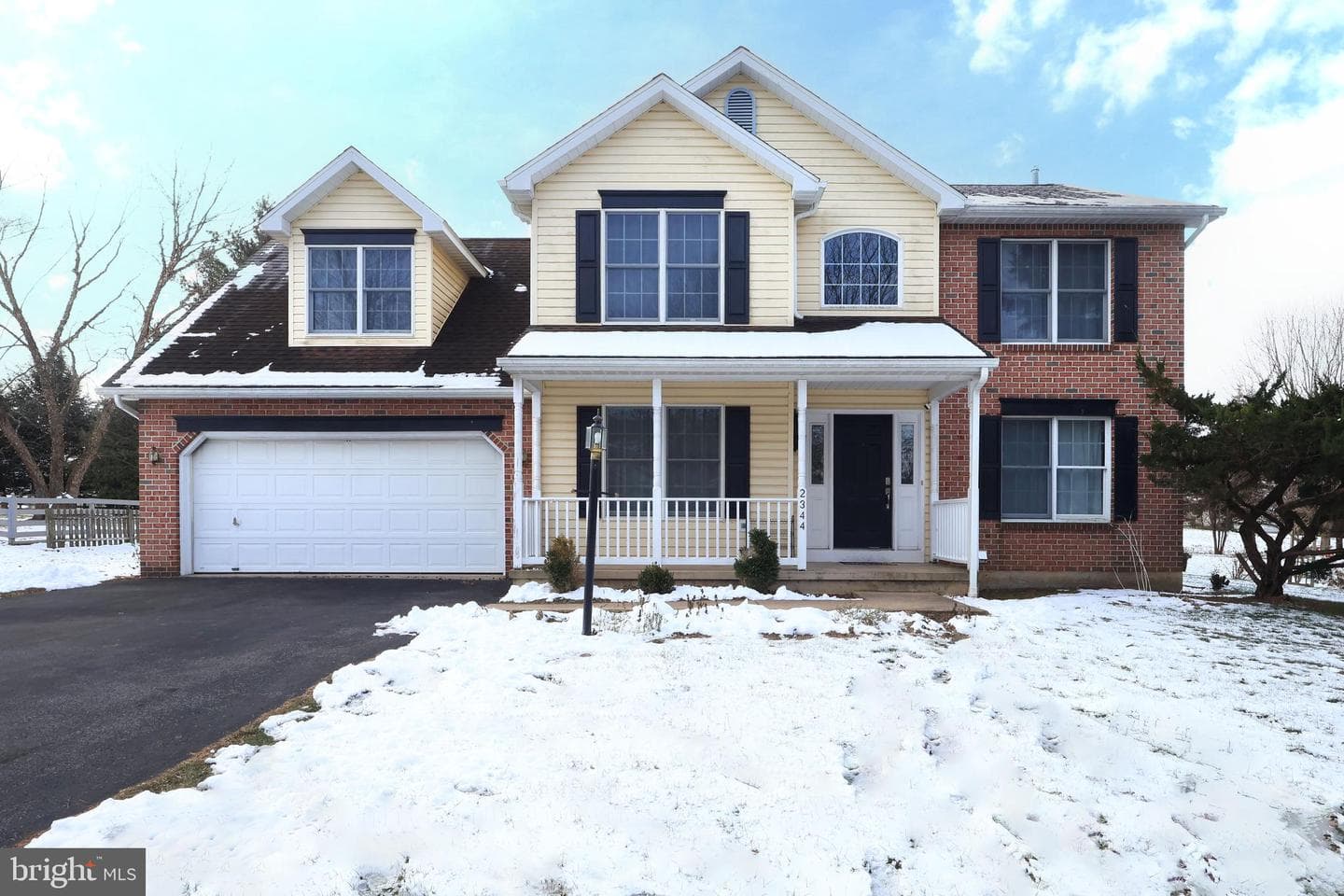 2344 Autumnwood Drive photo 2