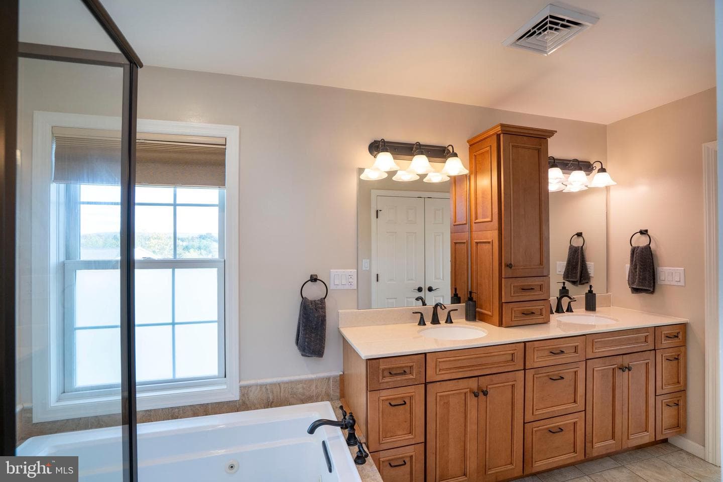 184 Wiltshire Drive photo 28