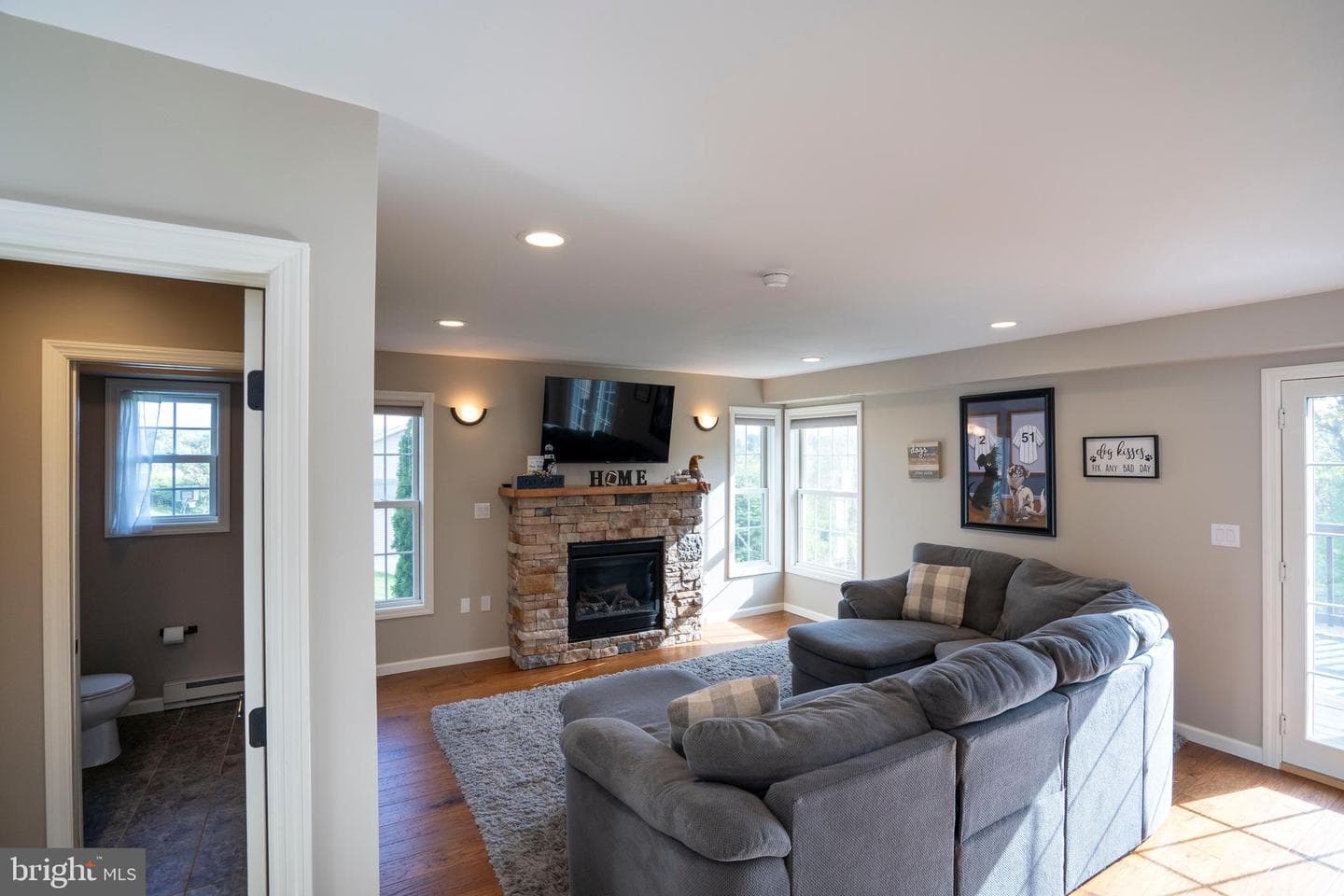 184 Wiltshire Drive photo 36