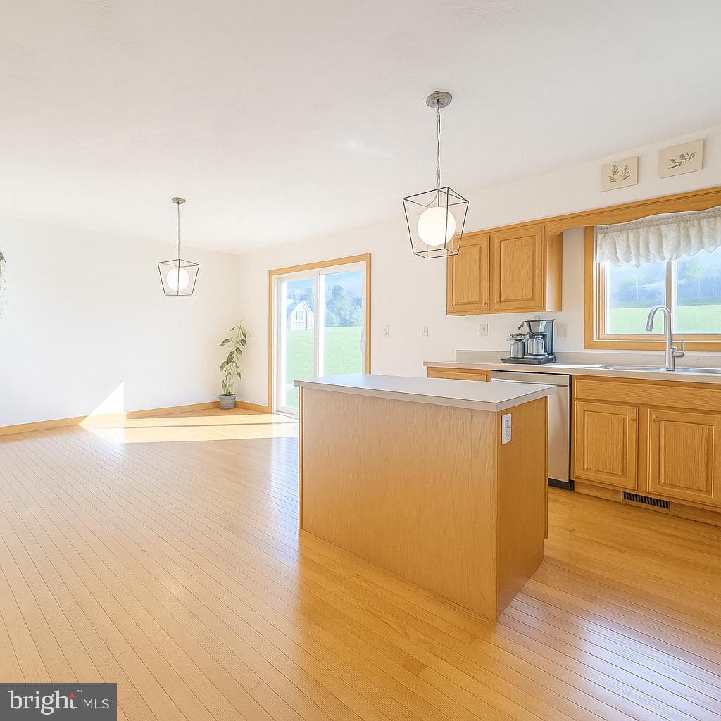 213 1st Avenue photo 12