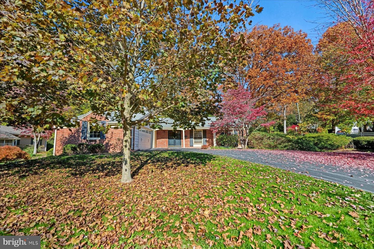 705 Westerly Parkway photo 3