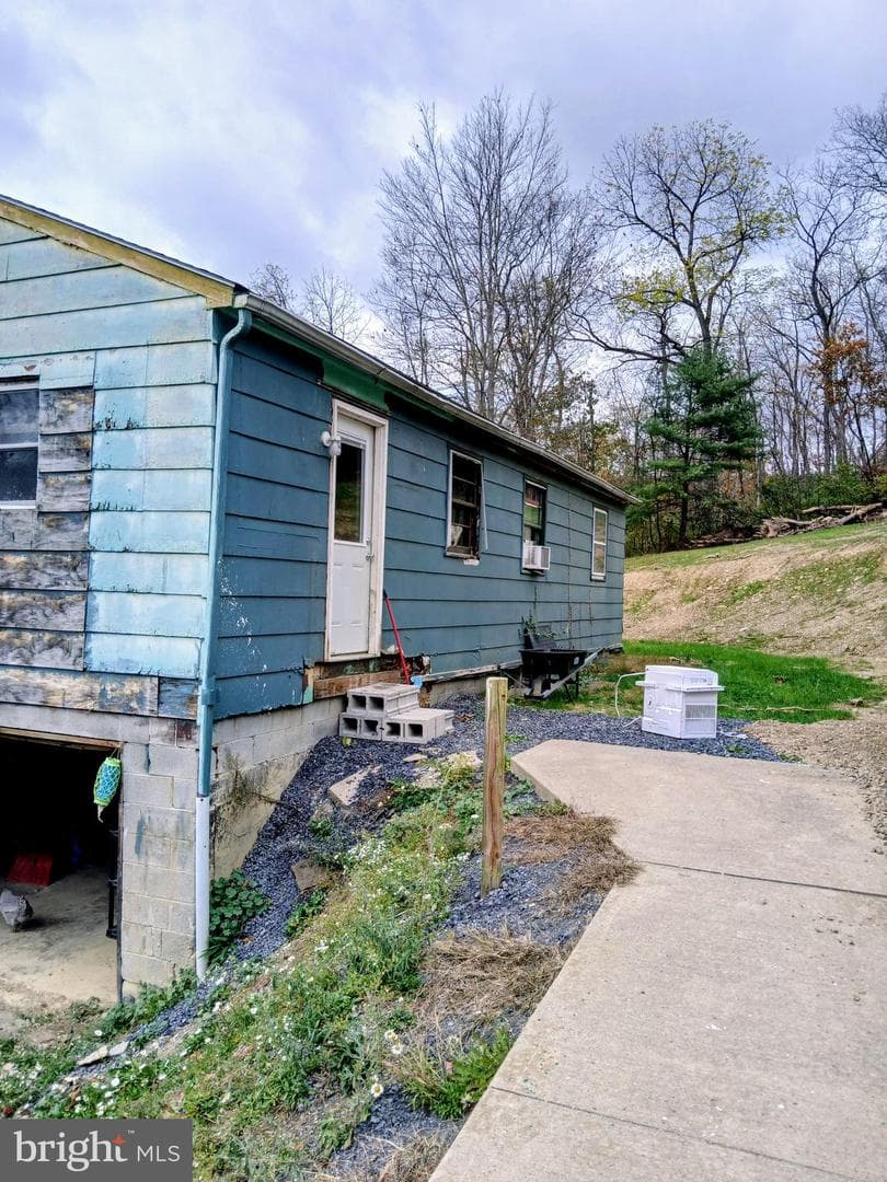 375 Schencks Grove Road photo 2