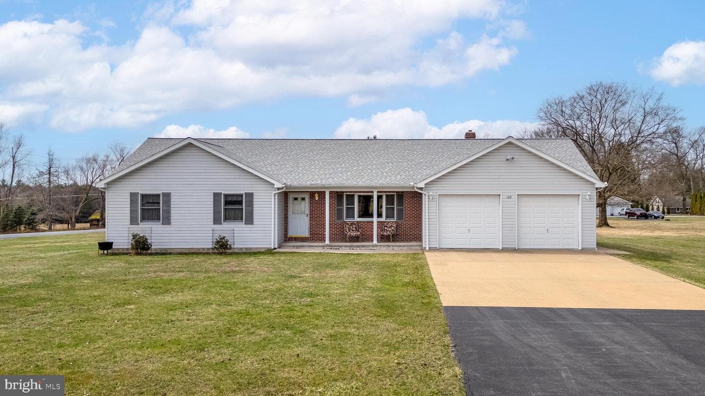 109 Meadow Drive photo 2