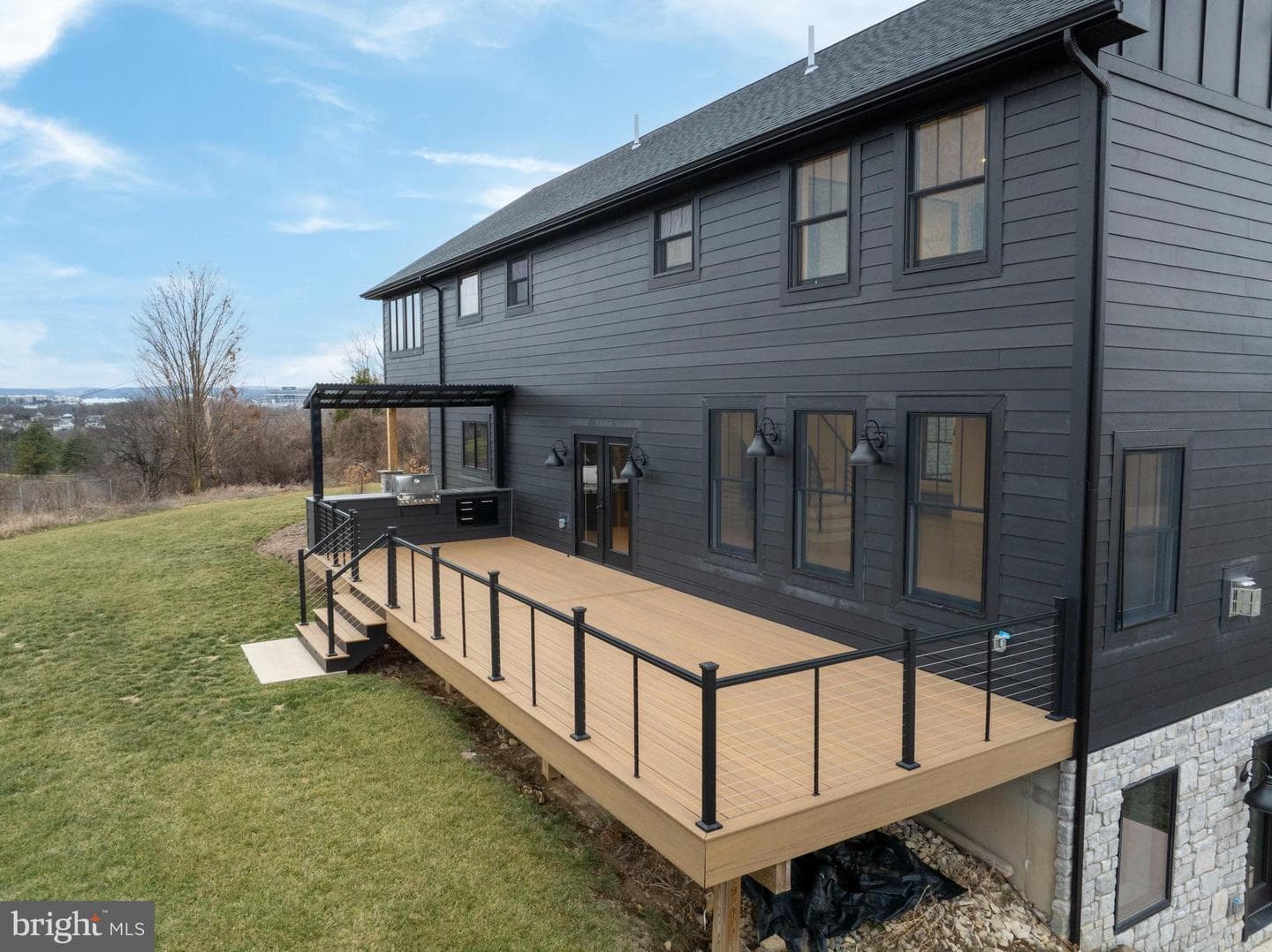270 Claremont Avenue photo 8