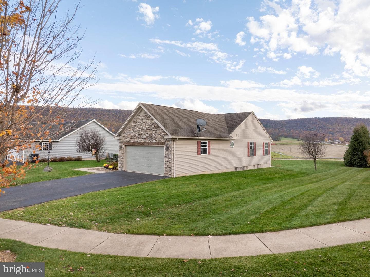 245 Archers Glen Circle photo 31