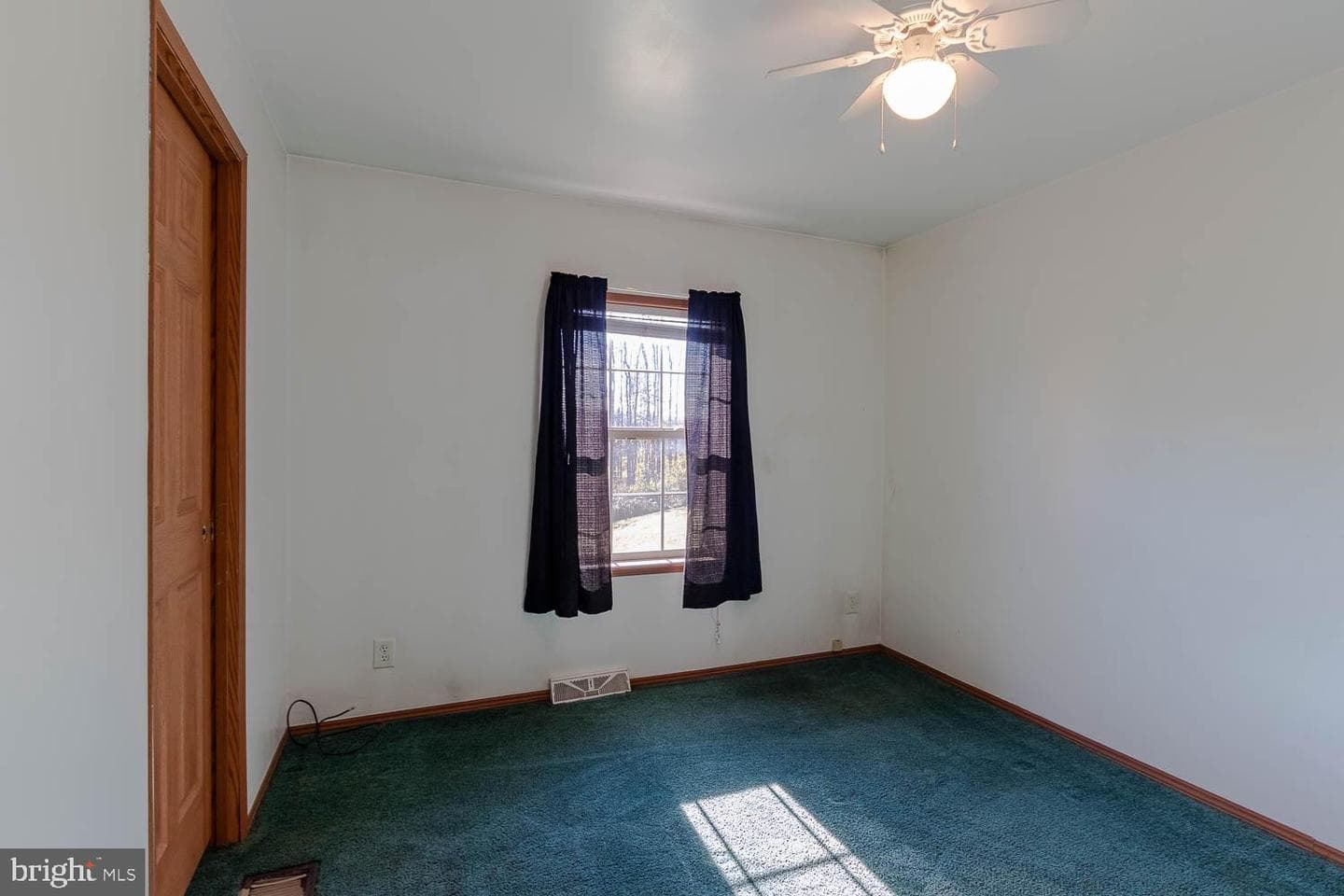 393 W Aaron Square photo 16