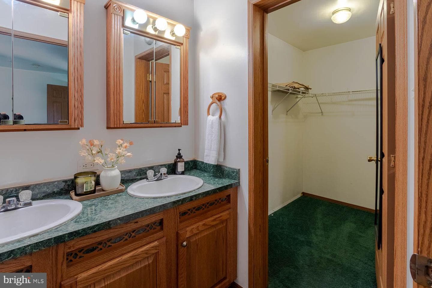 393 W Aaron Square photo 21