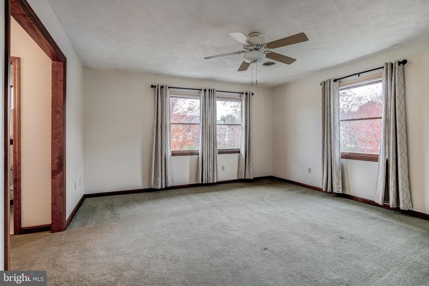 1765 Cambridge Drive photo 28