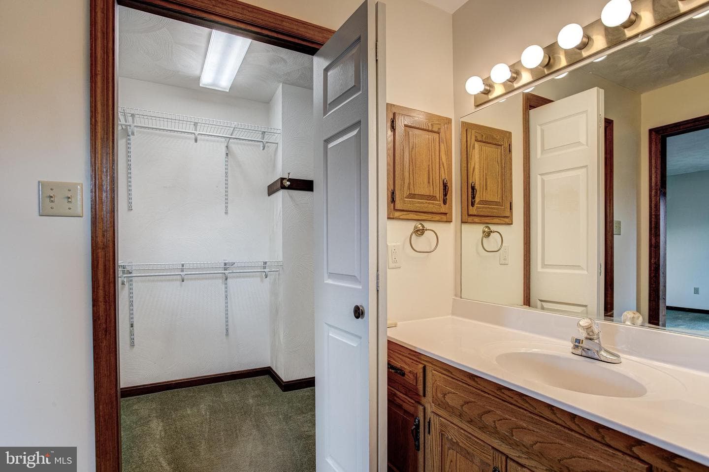 1765 Cambridge Drive photo 31