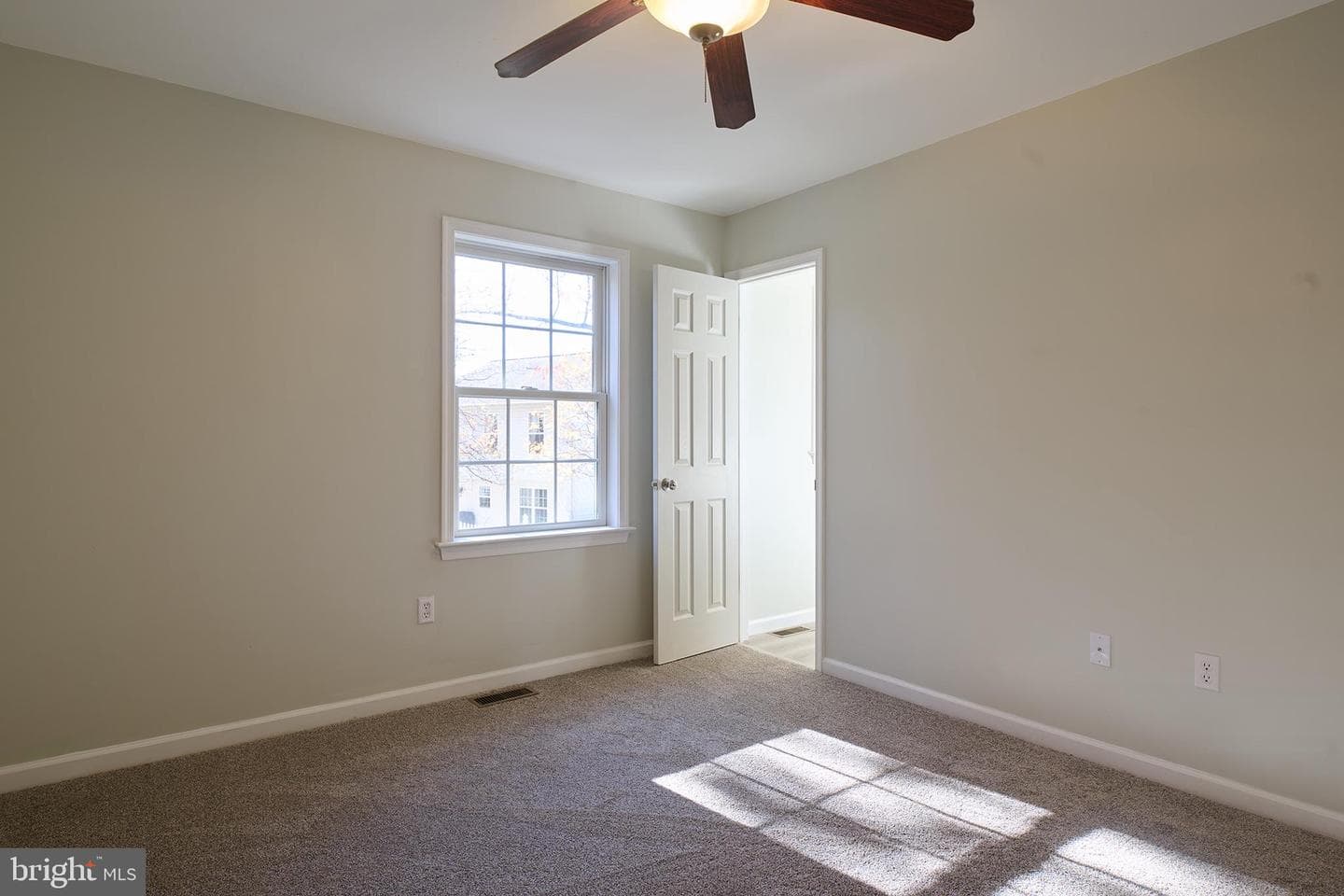 3182 Carnegie Drive photo 23