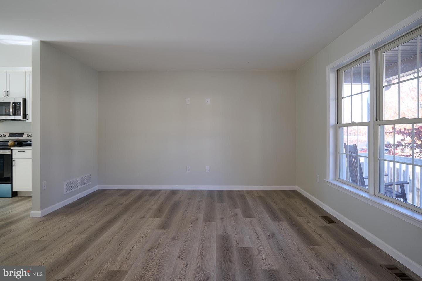 3182 Carnegie Drive photo 5