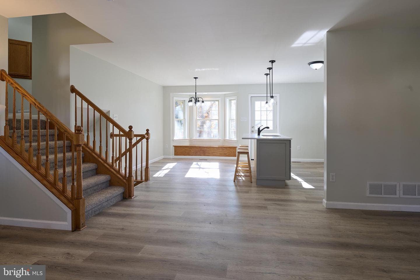 3182 Carnegie Drive photo 9