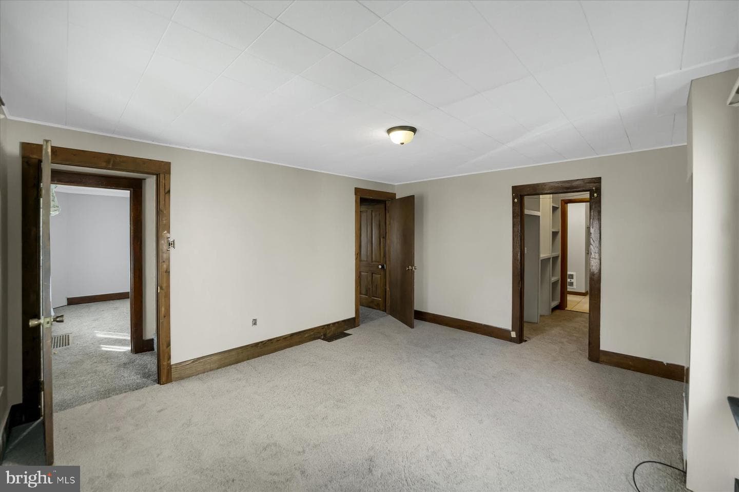 217 E College Avenue photo 9