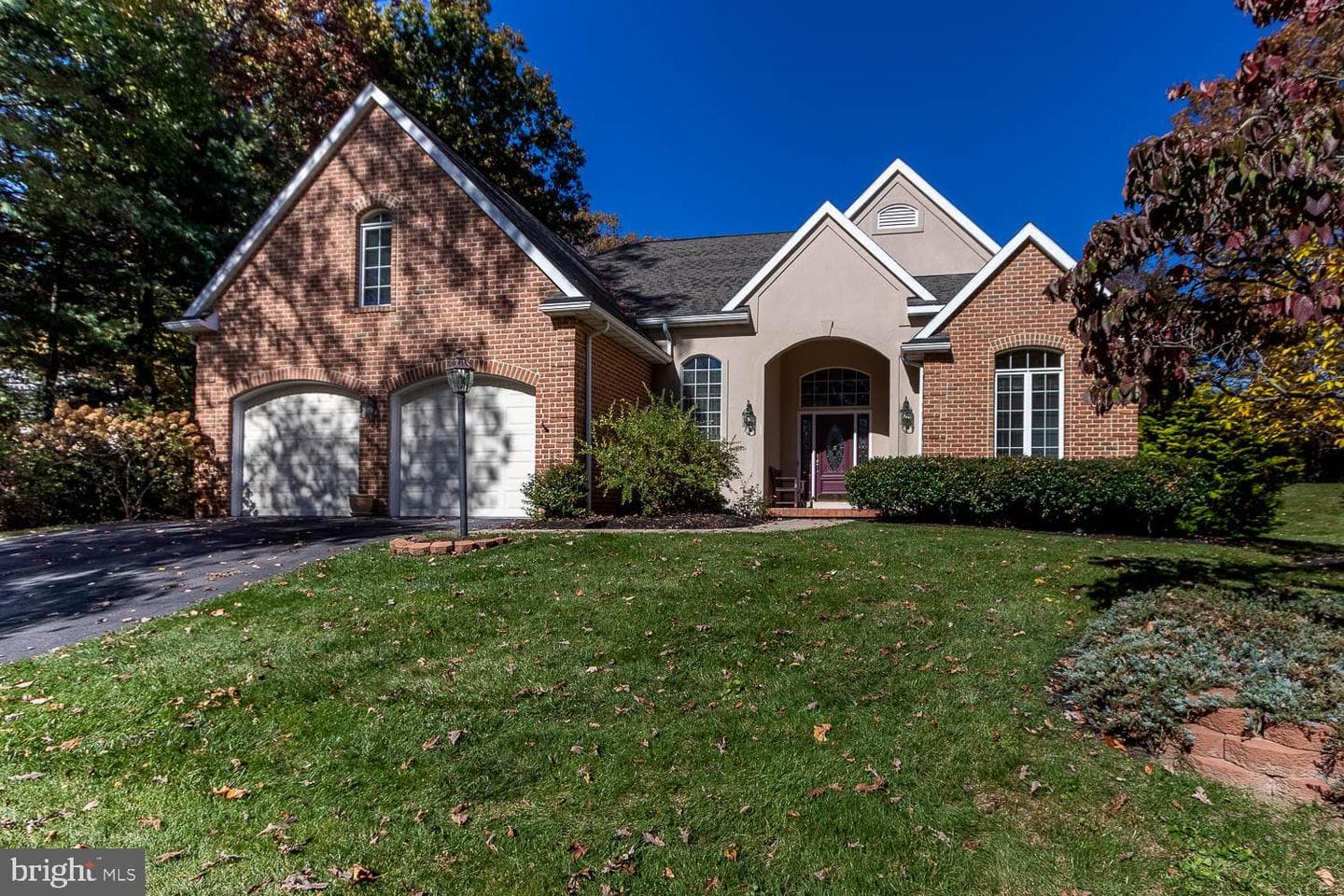 2251 Red Oak Lane photo 3