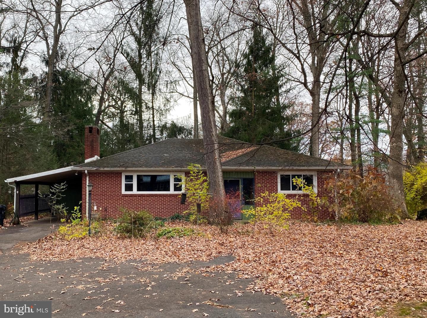 130 W Whitehall Road