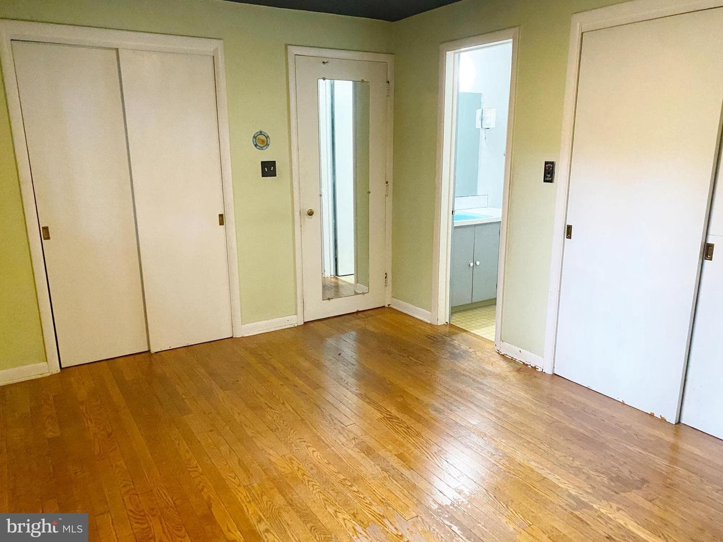 130 W Whitehall Road photo 19