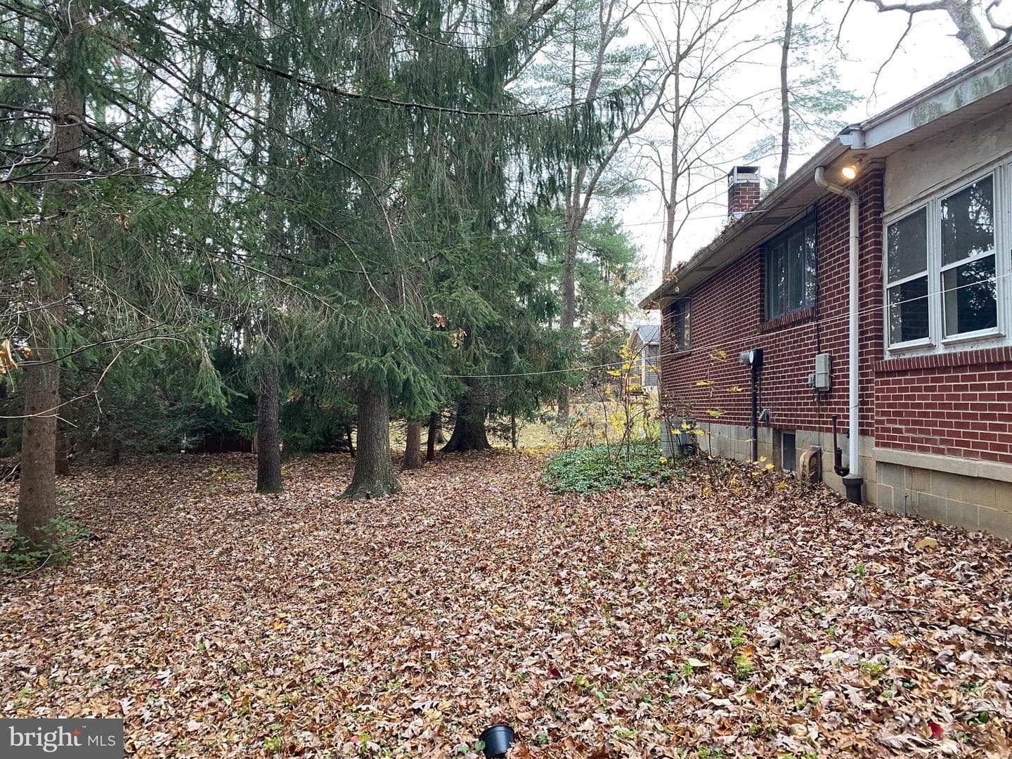 130 W Whitehall Road photo 32