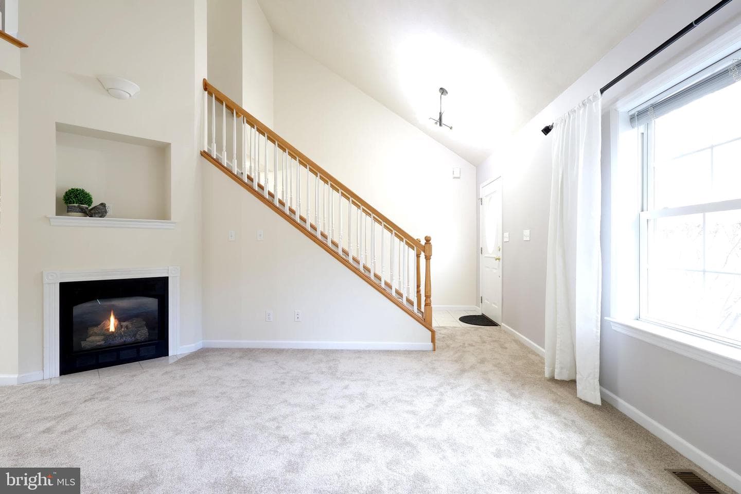 210 Amblewood Way photo 7