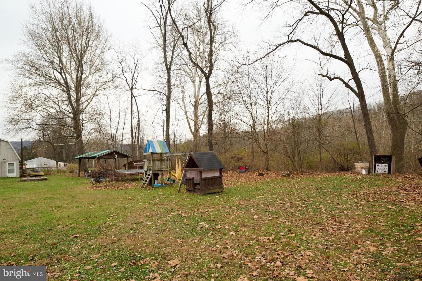 744 Runville Road photo 37