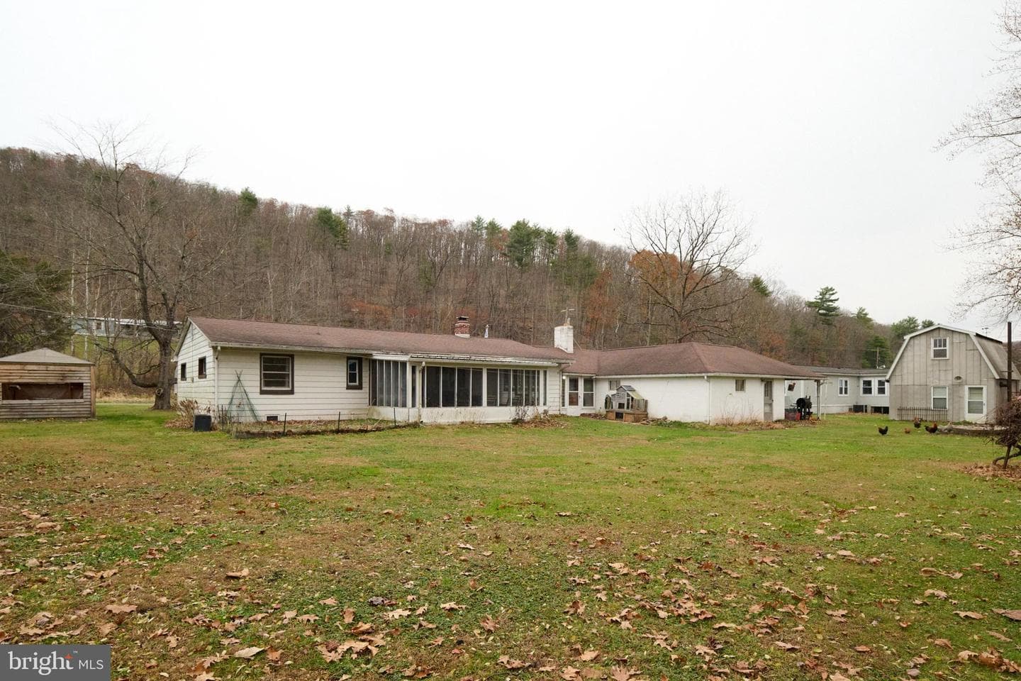 744 Runville Road photo 38