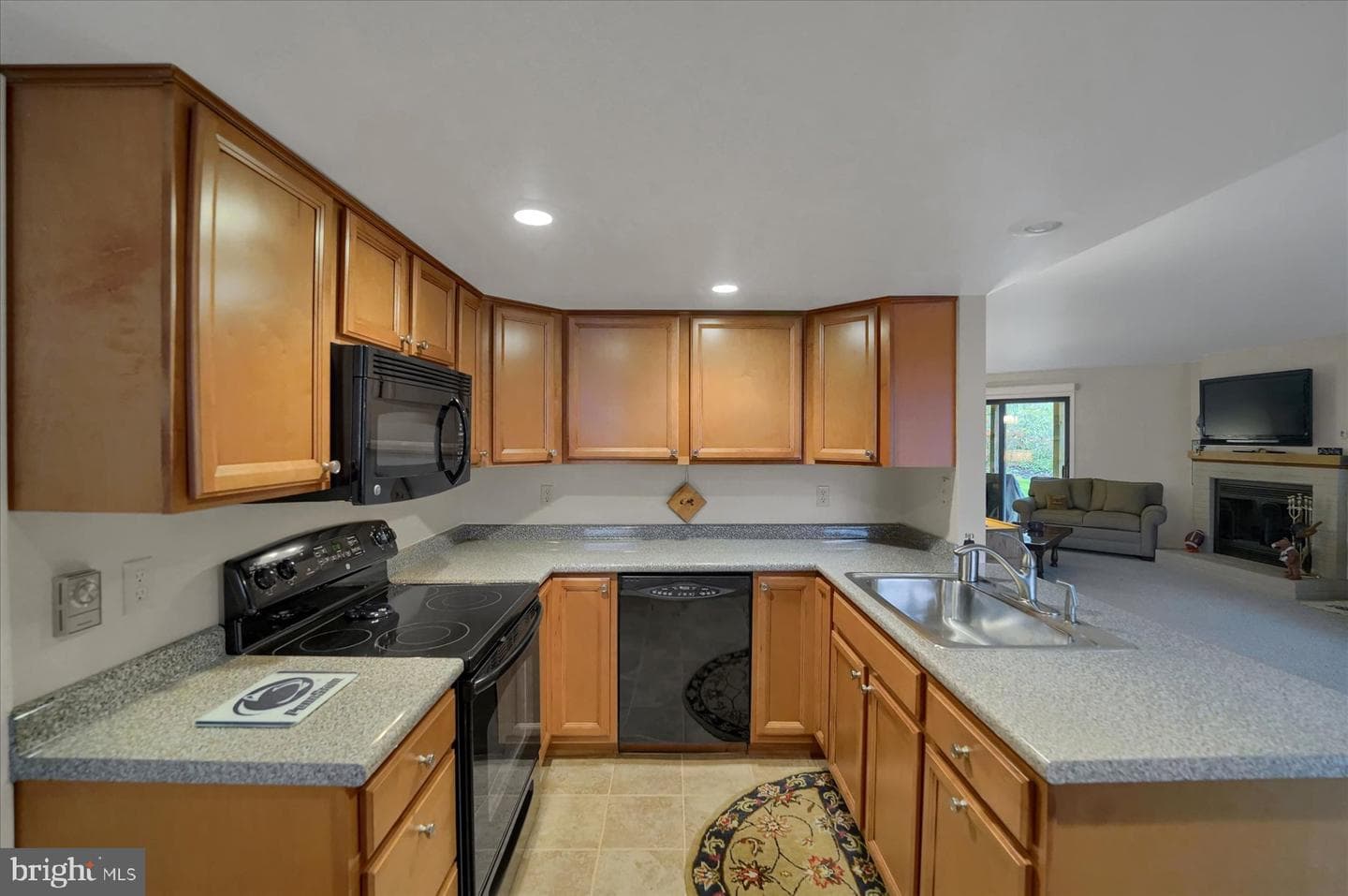 1620 Woodledge Circle photo 10