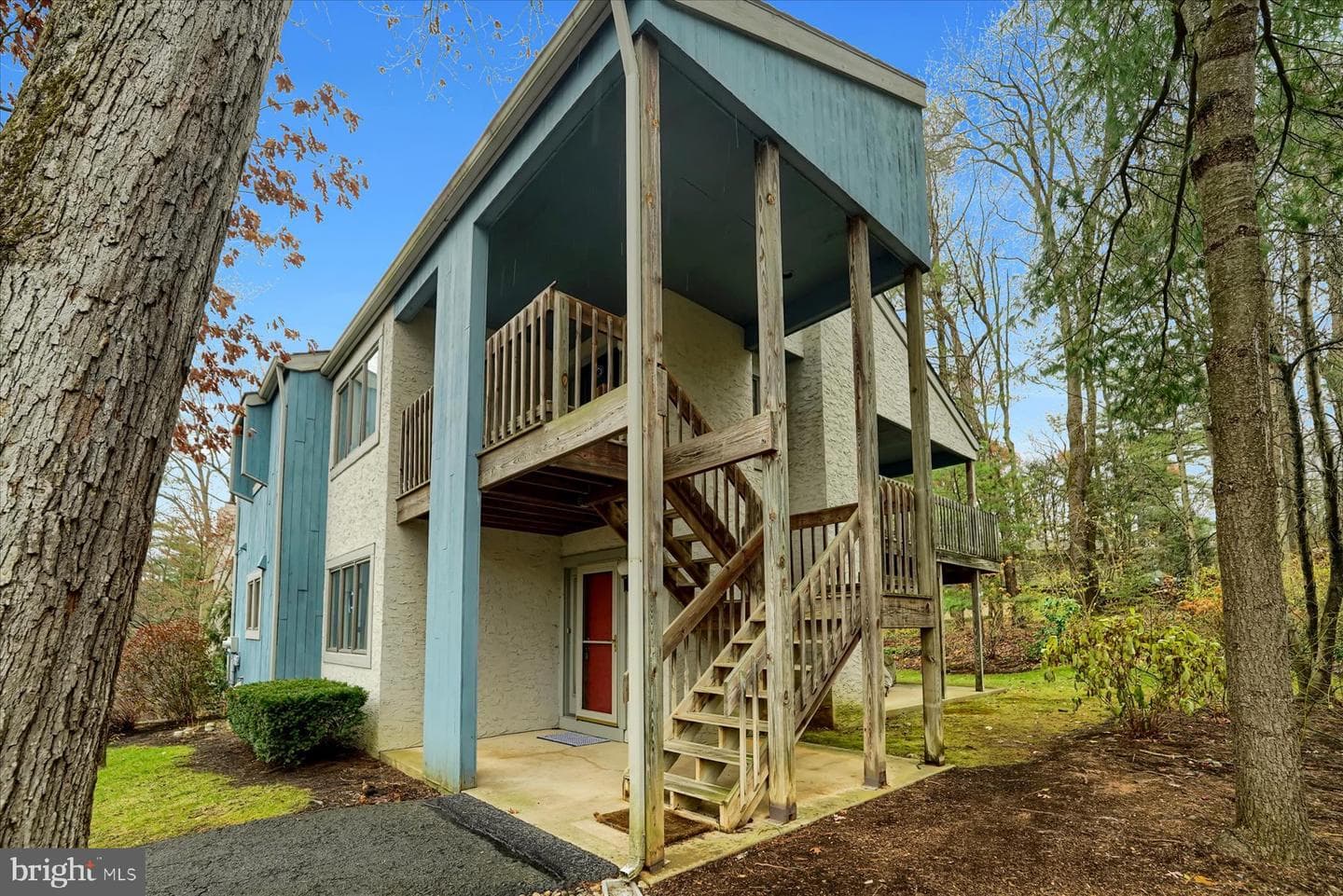 1620 Woodledge Circle photo 23