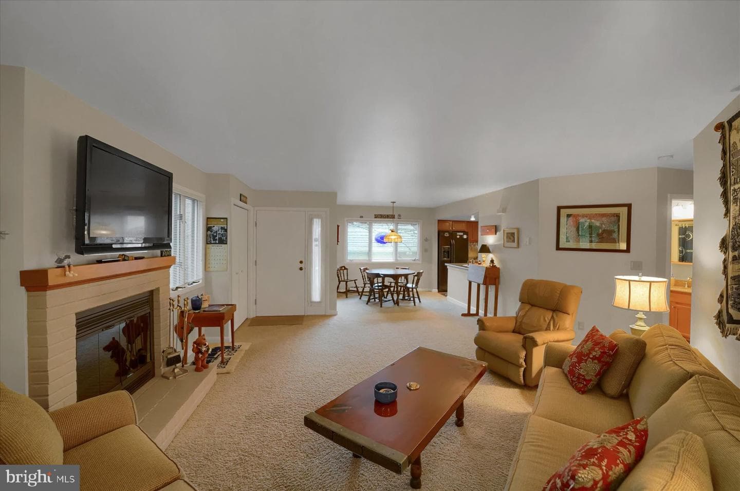 1620 Woodledge Circle photo 5