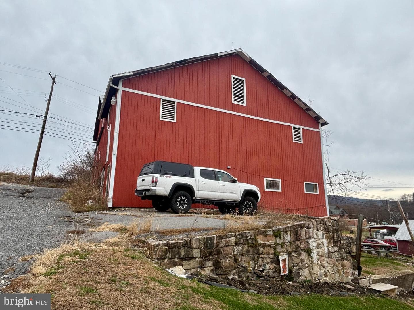 124 W Main Street photo 3