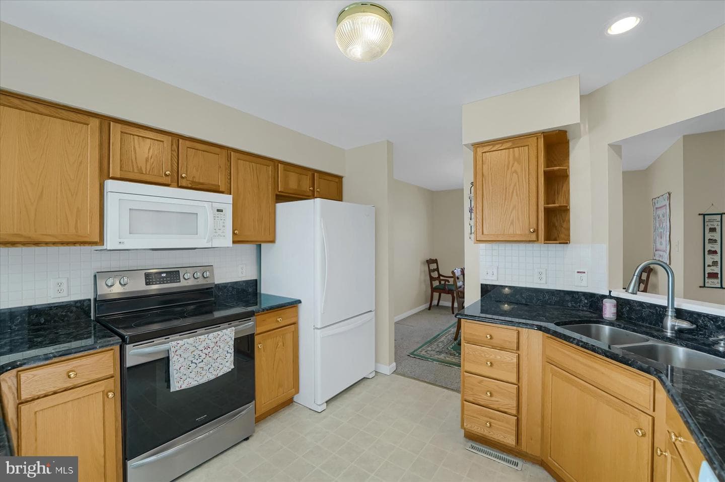 100 Forest Glen Circle photo 6