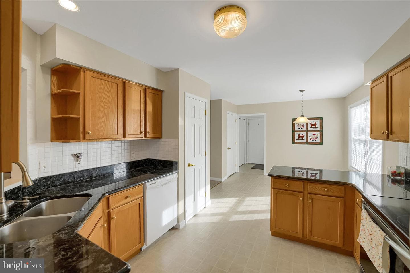 100 Forest Glen Circle photo 8