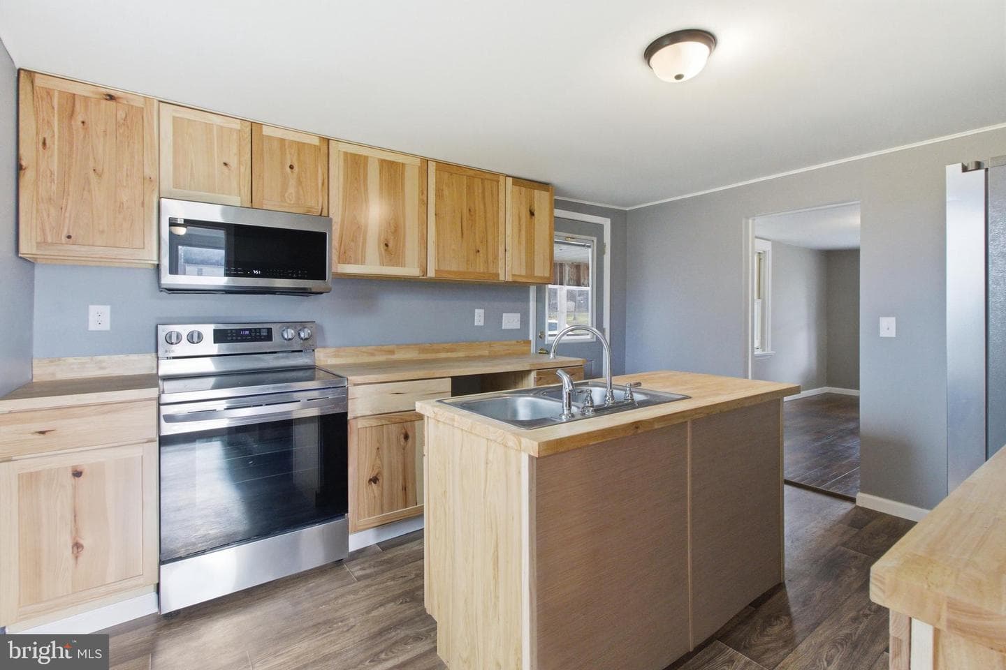 103 Spruce Road photo 11