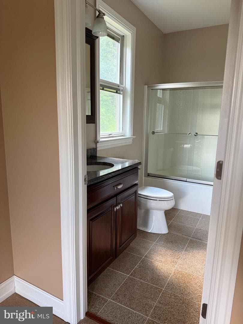 171 Manhasset Drive photo 45