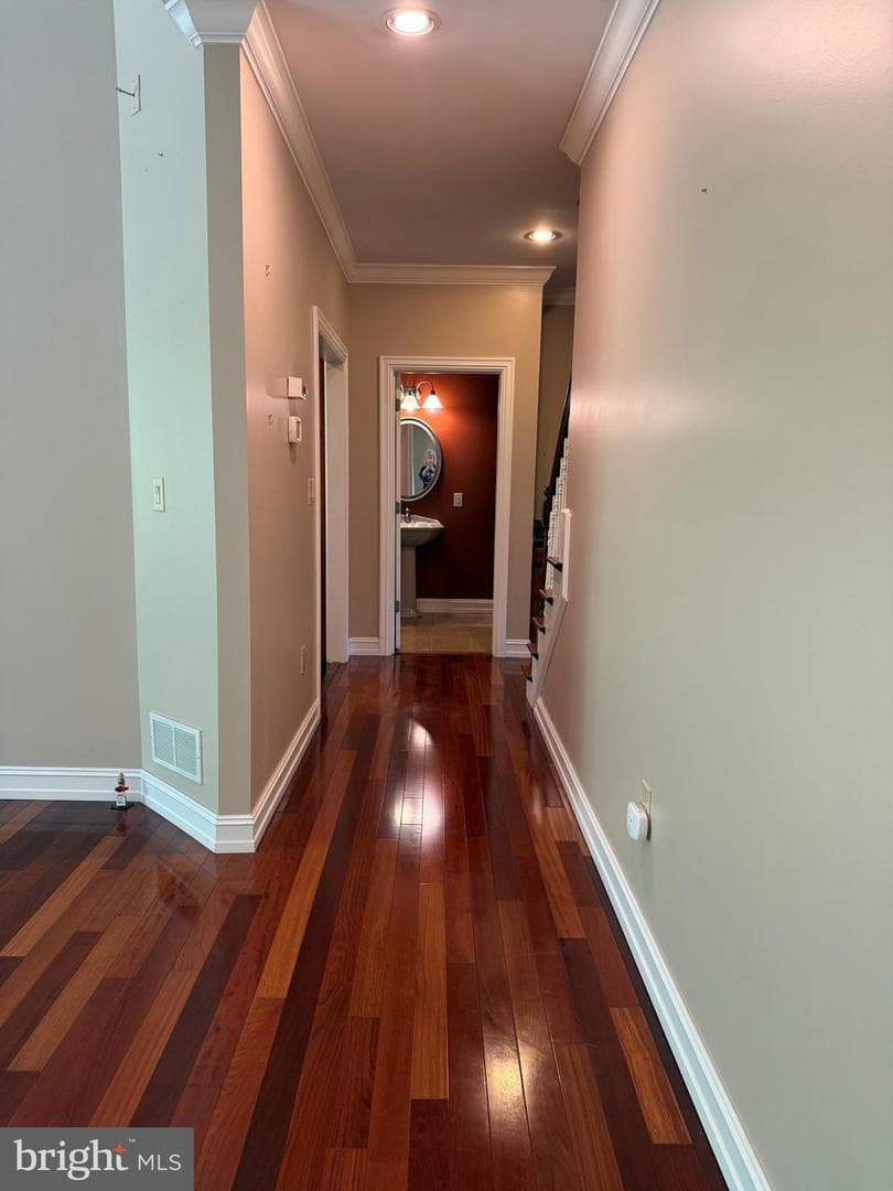 171 Manhasset Drive photo 6