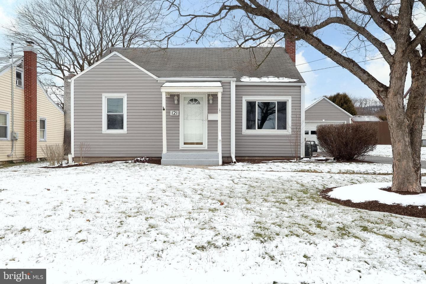121 Harvey Street photo 1
