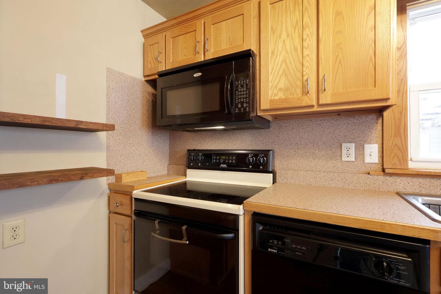 121 Harvey Street photo 14