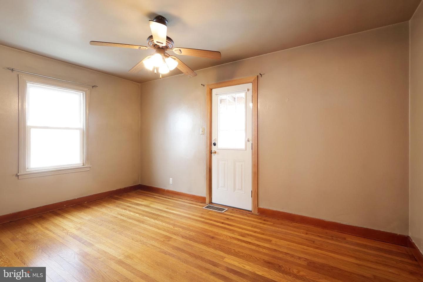 121 Harvey Street photo 17