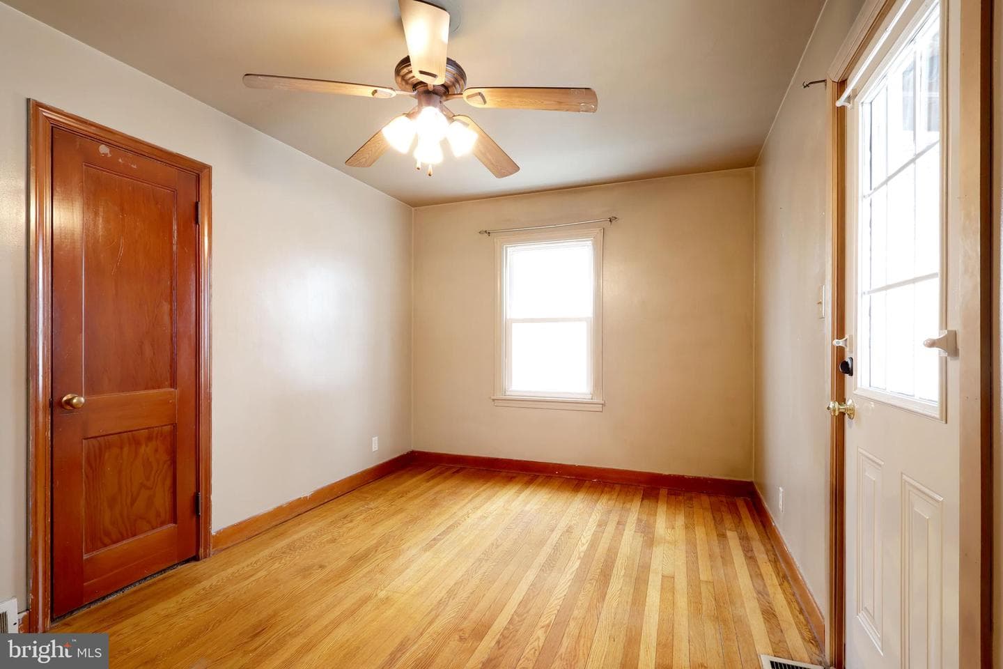 121 Harvey Street photo 18