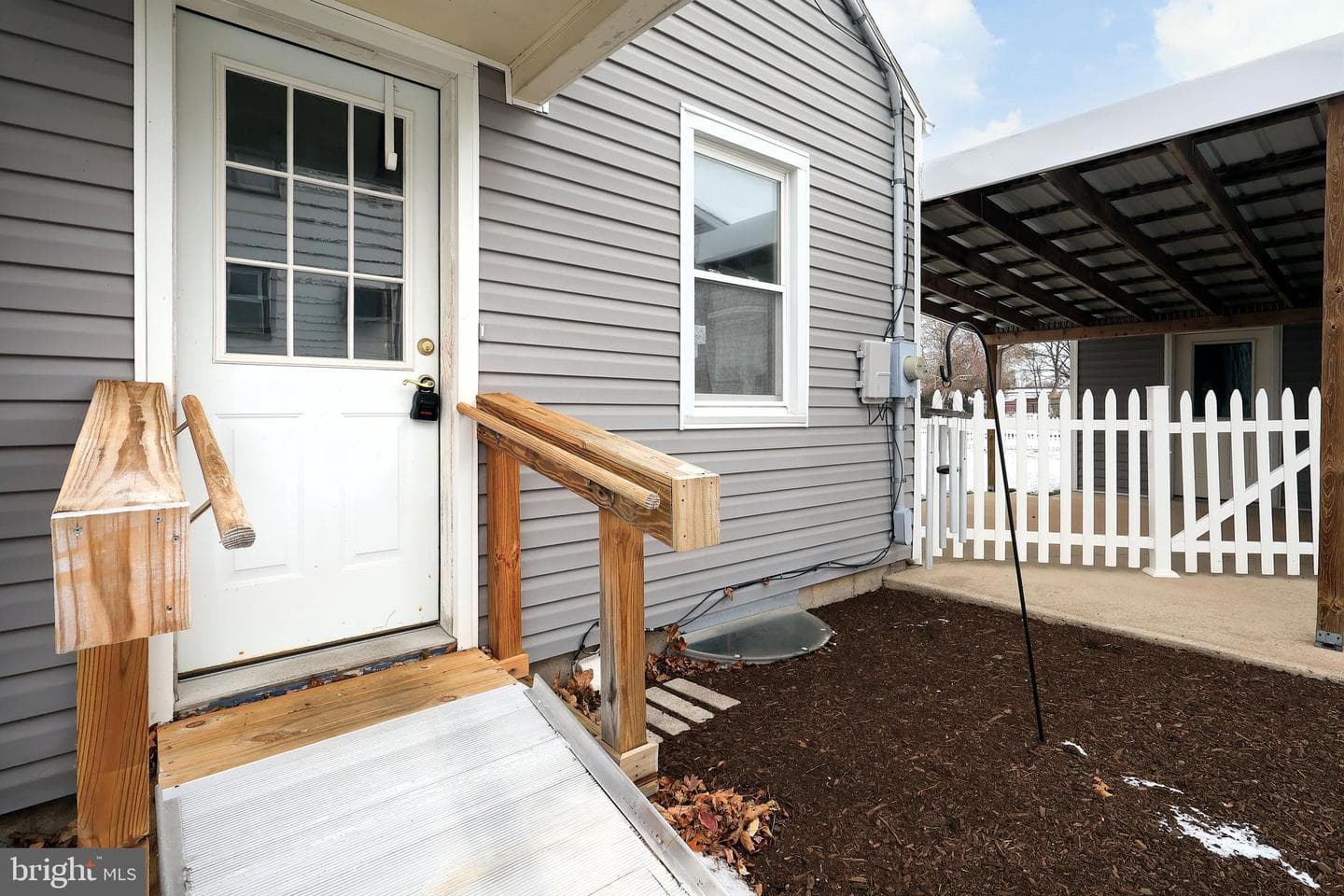 121 Harvey Street photo 31