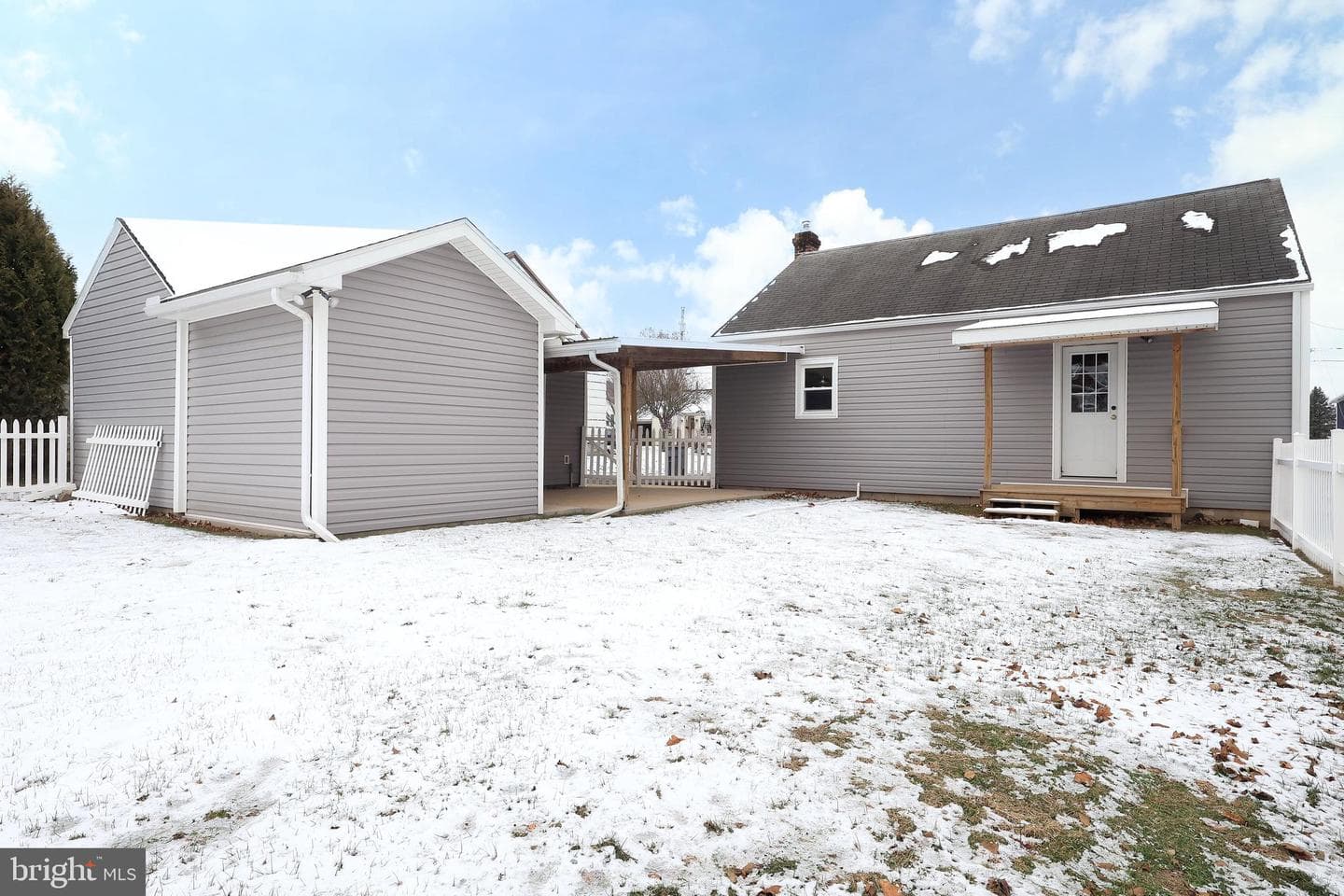 121 Harvey Street photo 35