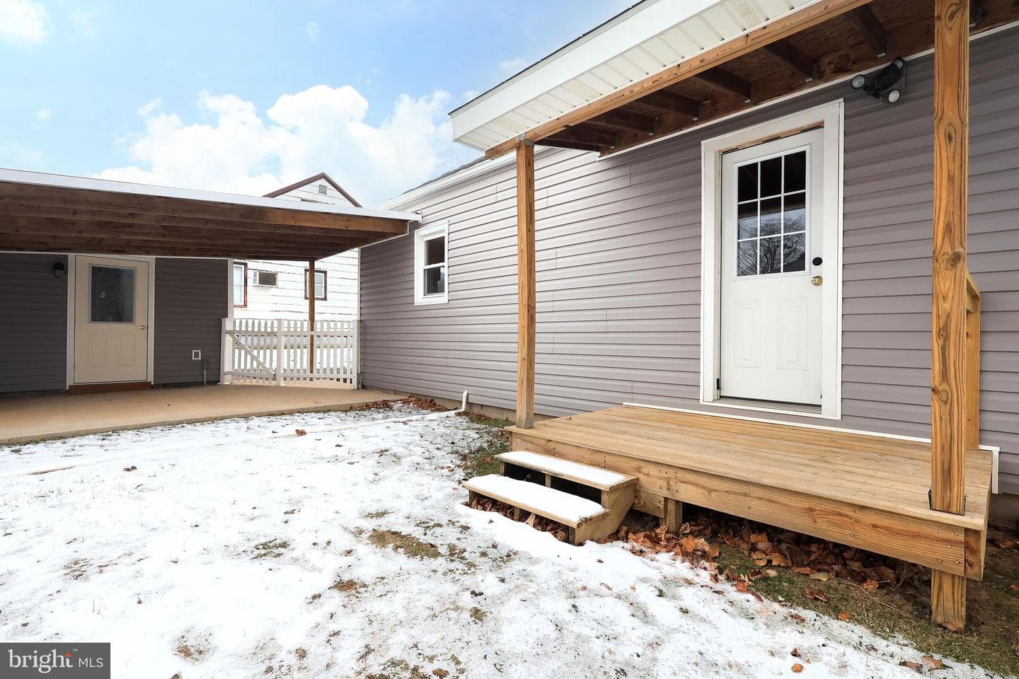 121 Harvey Street photo 38