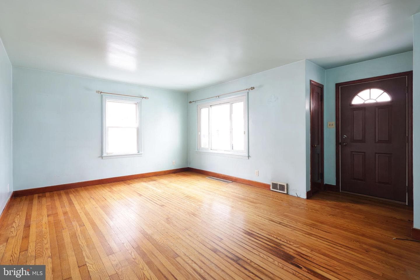 121 Harvey Street photo 8
