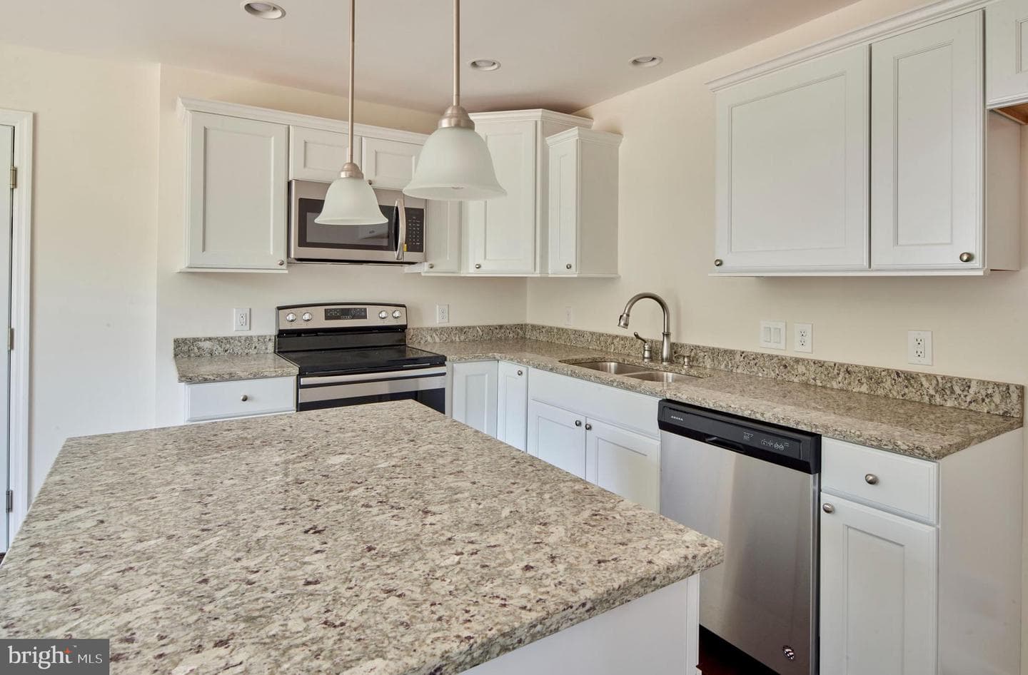 192 Timberwood Trl photo 10