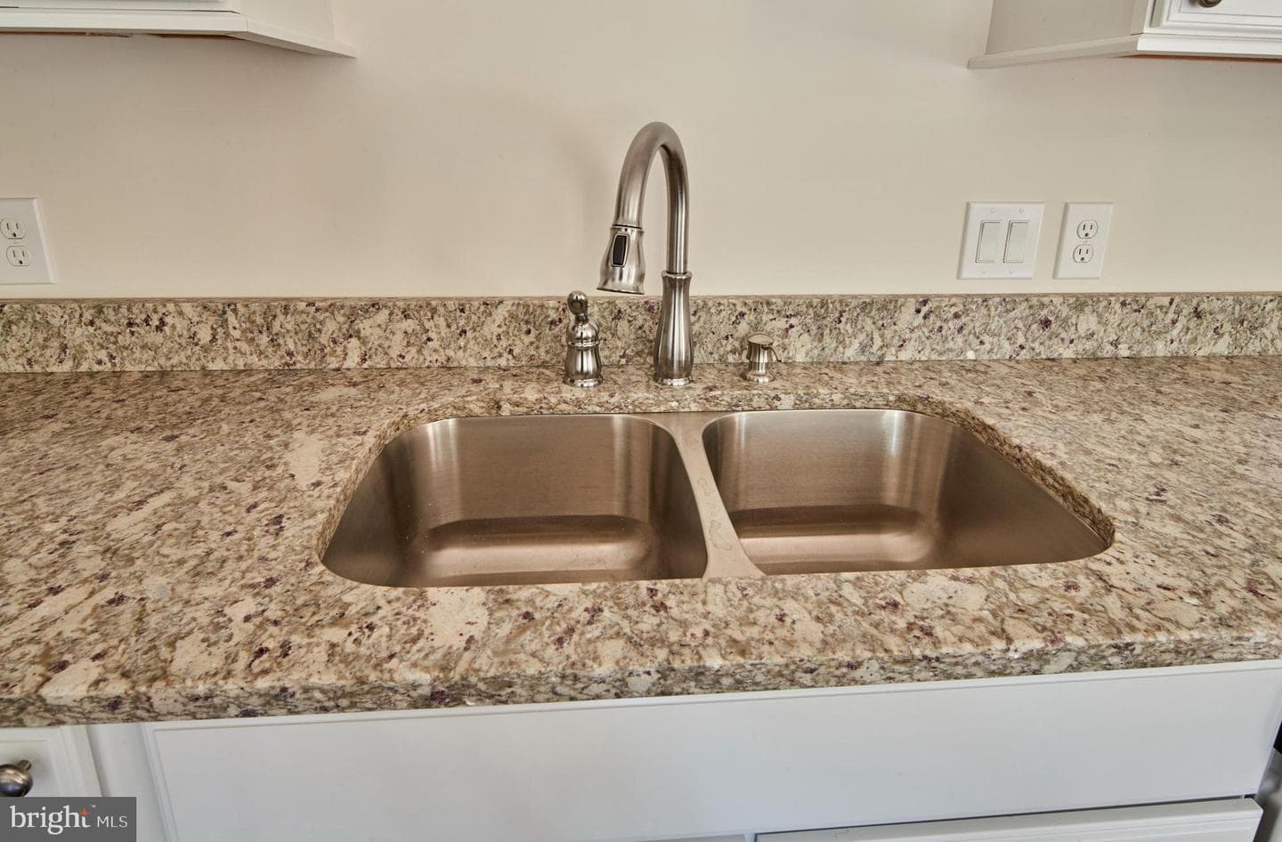 192 Timberwood Trl photo 11