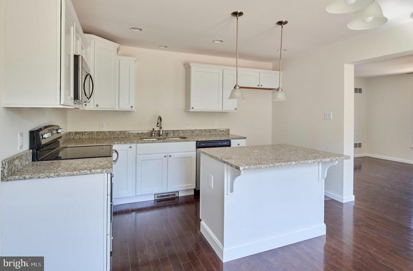 192 Timberwood Trl photo 9