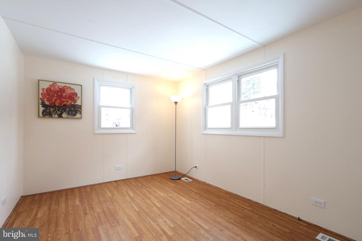 507 First Avenue photo 26