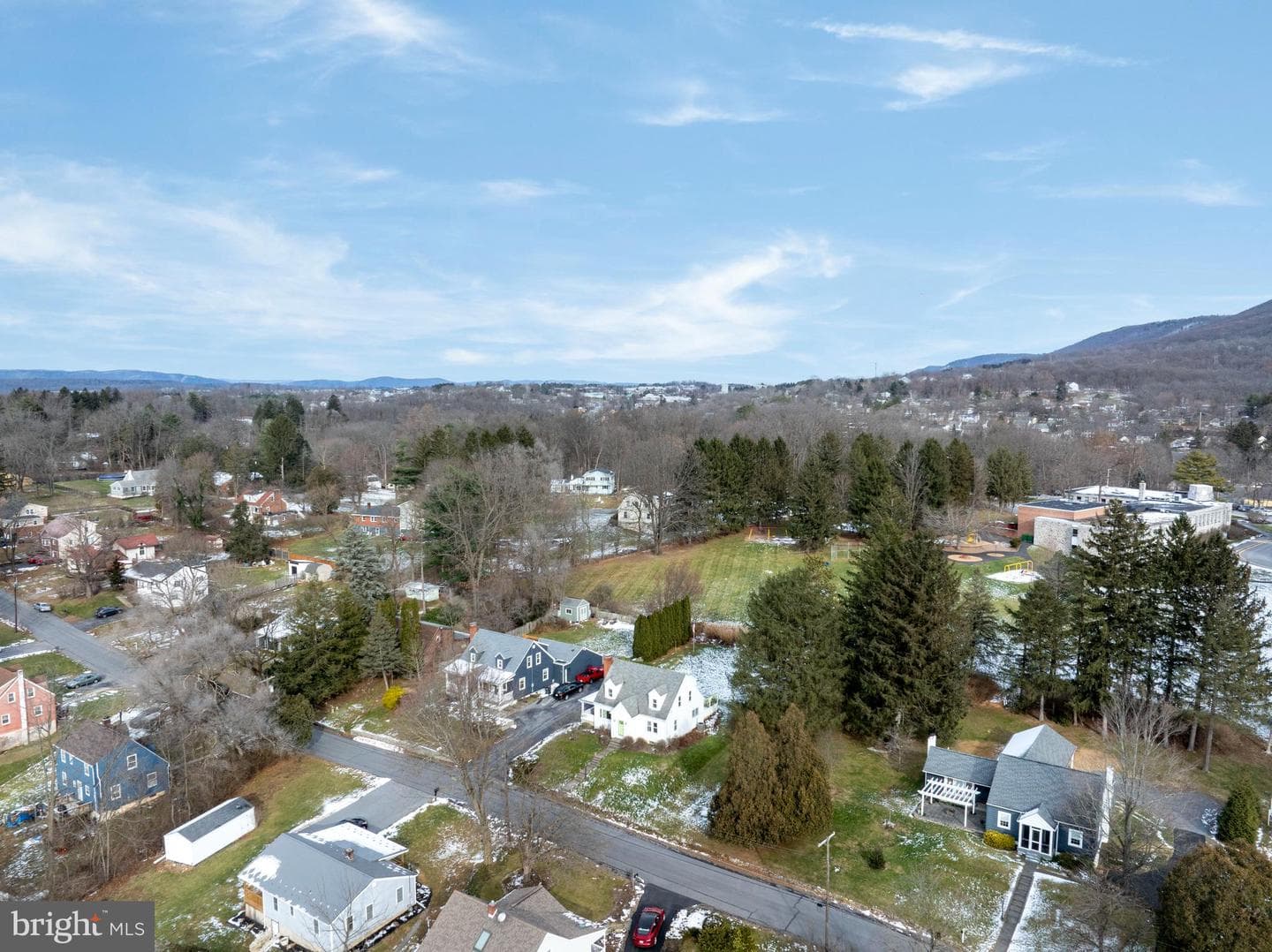 173 Hillview Avenue photo 3