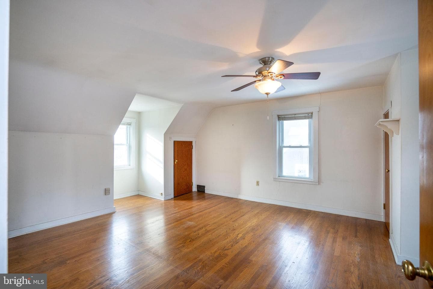 173 Hillview Avenue photo 34