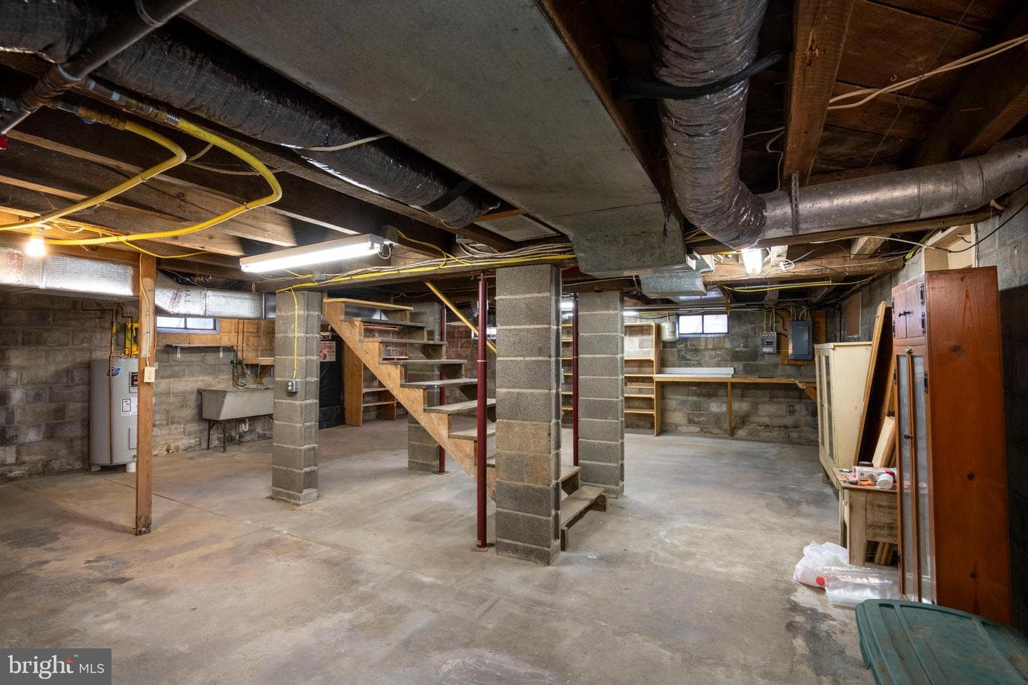 173 Hillview Avenue photo 47